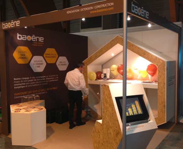 Conception d'un stand correspondant au showroom pour présenter les produits sur des salons